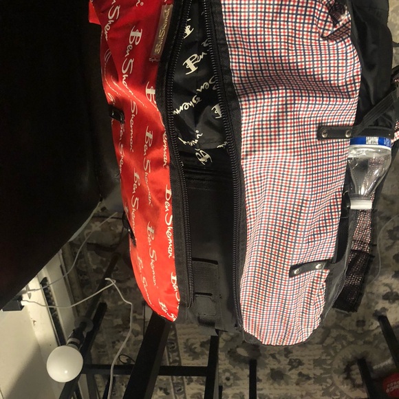 Ben Shermen Men’s Red Black Large Backpack Size 20”x12”x10” - Picture 5 of 16